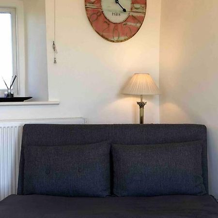 Secluded Romantic Cotswolds Barn - Sleeps 2 To 4 - Near Cirencester - Dog Friendly Villa Kemble Luaran gambar