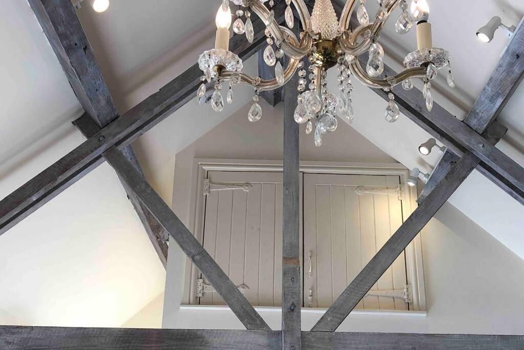 Secluded Romantic Cotswolds Barn - Sleeps 2 To 4 - Near Cirencester - Dog Friendly Villa Kemble Luaran gambar